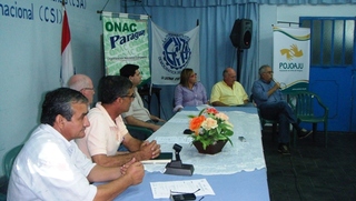 Miembros de la Comisión Pro ENEP durante una actividad realizada recientemente en la sede de la Central Nacional de Trabajadores (CNT)